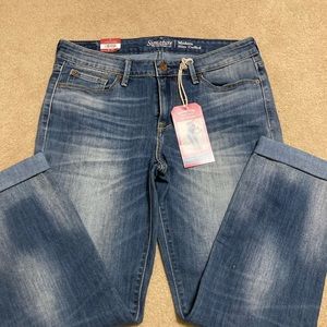 Levi Strauss Signature Modern Slim Capri Pants